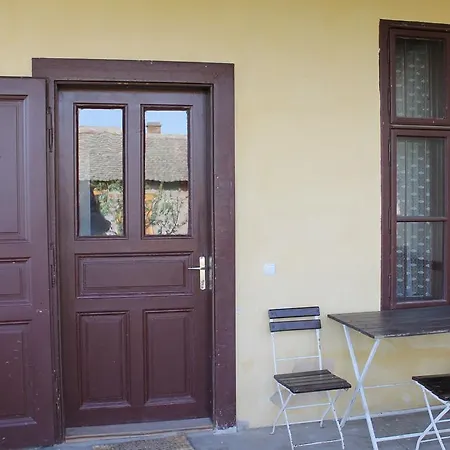 Peregi Casa de hóspedes *